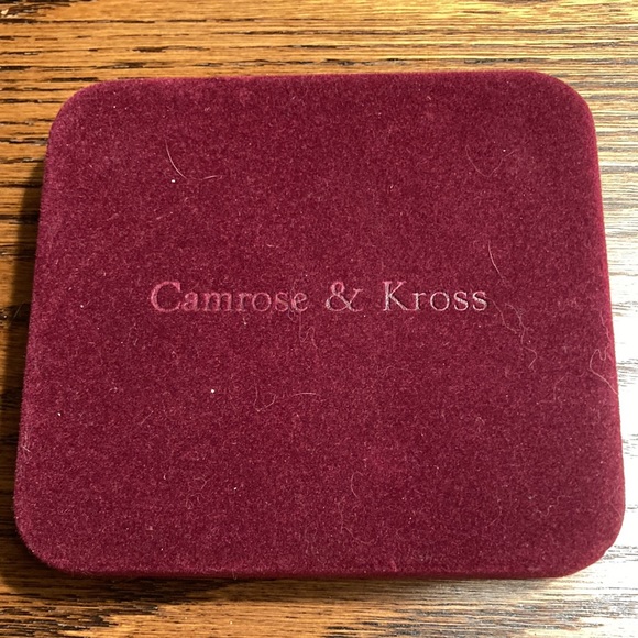 Camrose & Kross Jackie Kennedy JBK Bangle Bracelet in Original Box - Picture 6 of 9
